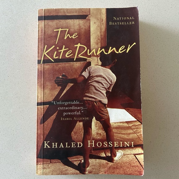 The Kite Runner by Khaled Hosseini - Picture 1 of 2